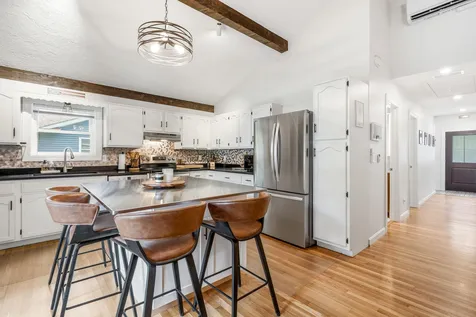 35 Cove Street Goffstown NH 03045