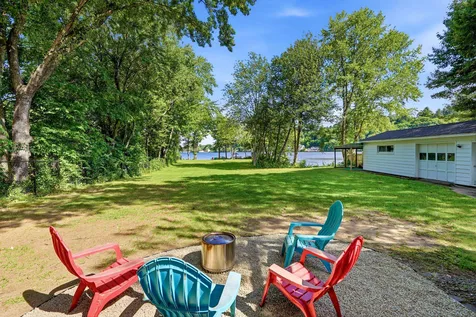 35 Cove Street Goffstown NH 03045