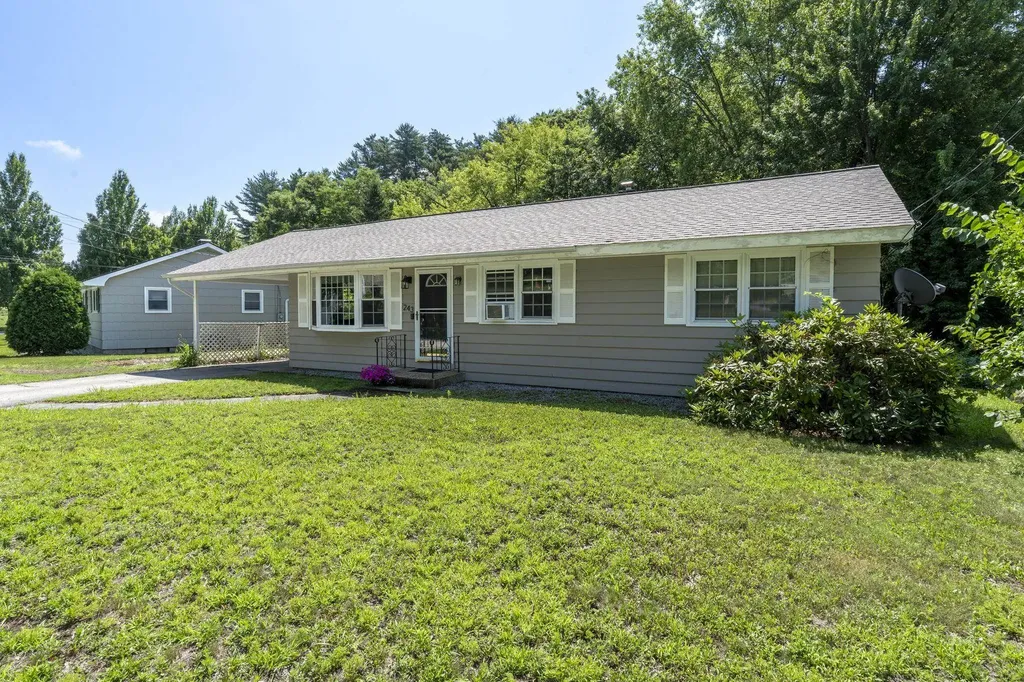 243 Gabrielle Street Manchester NH 03103