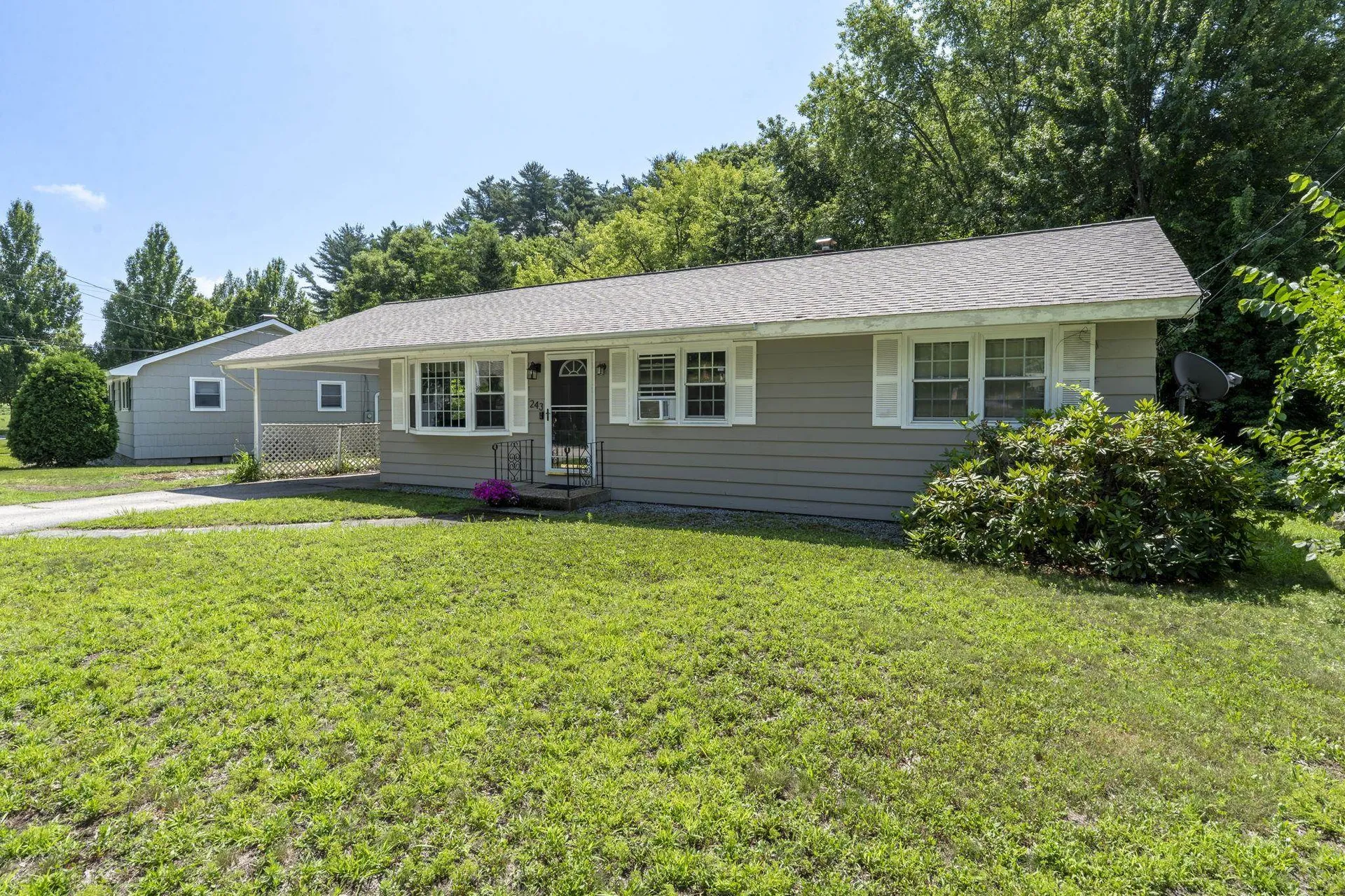 243 Gabrielle Street Manchester NH 03103