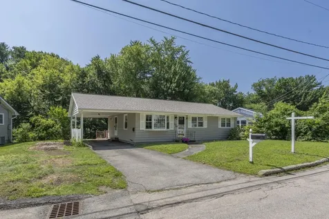243 Gabrielle Street Manchester NH 03103