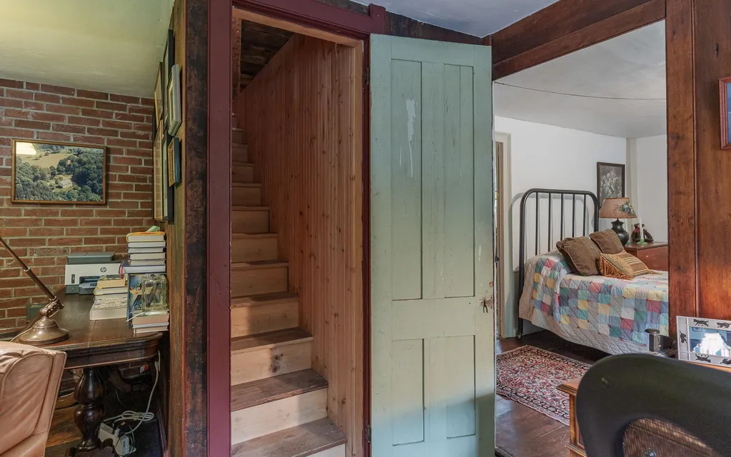 372 Hill Road Alstead NH 03602
