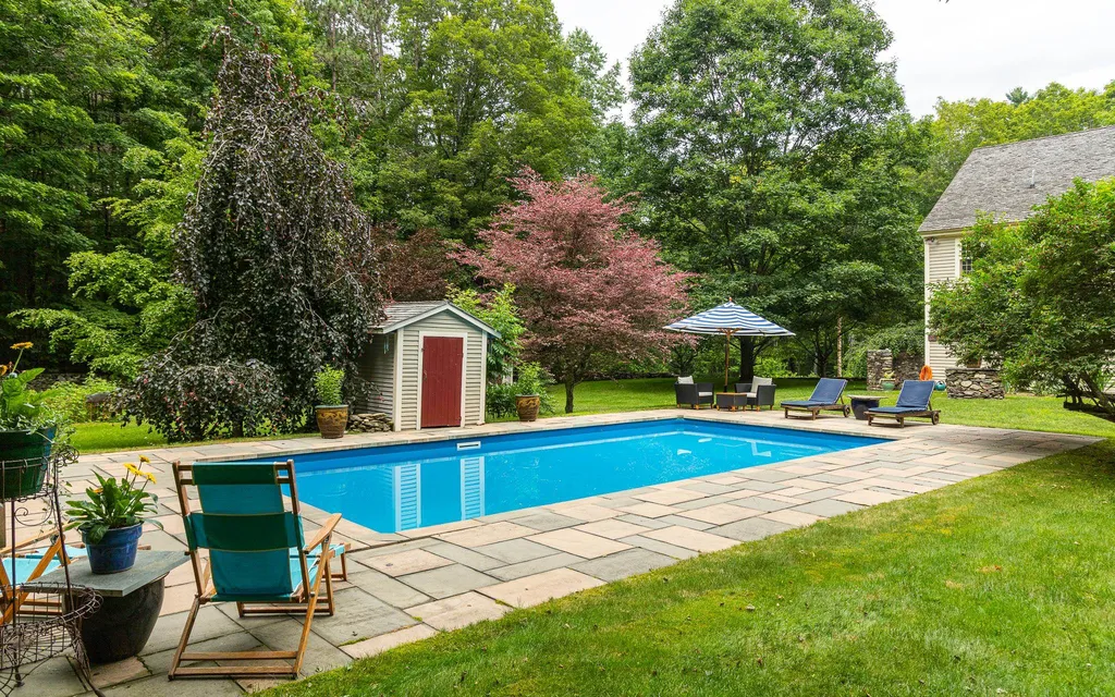372 Hill Road Alstead NH 03602