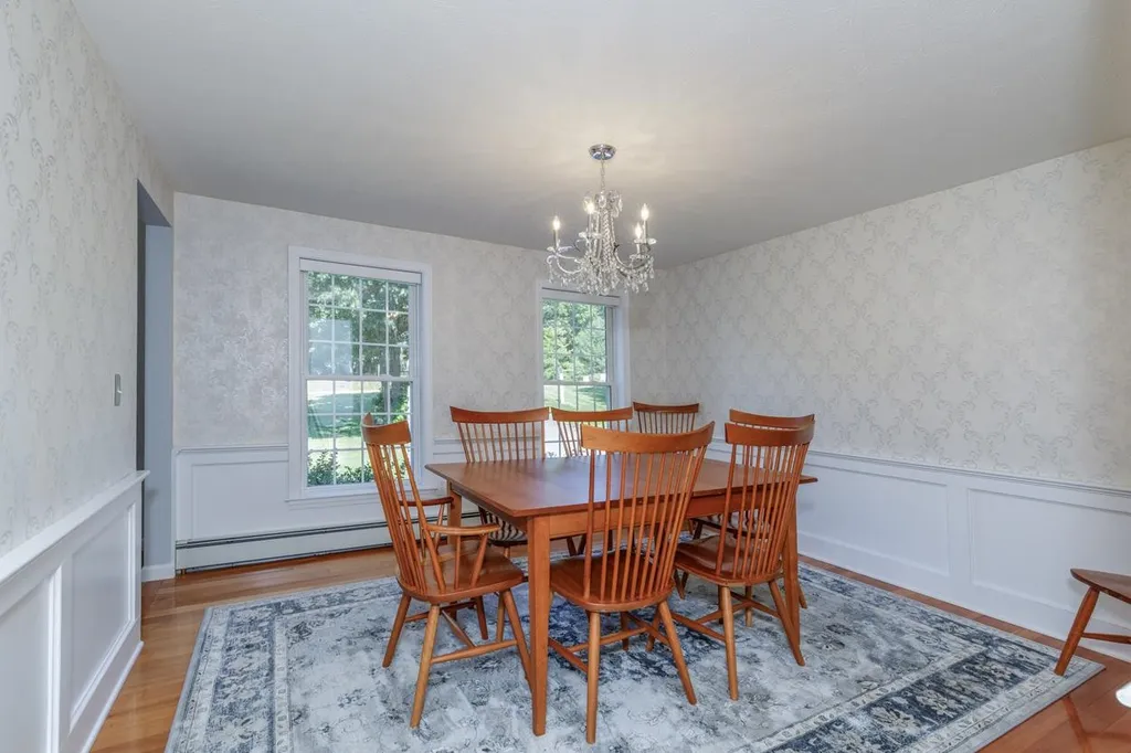 27 Aldrich Street Litchfield NH 03052
