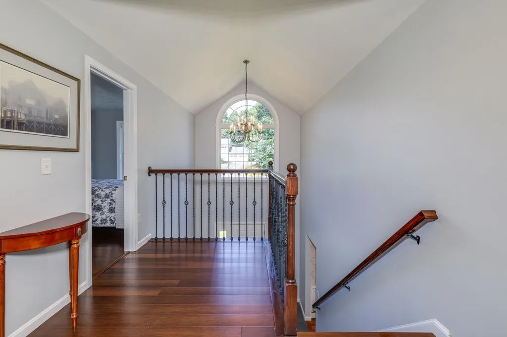27 Aldrich Street Litchfield NH 03052
