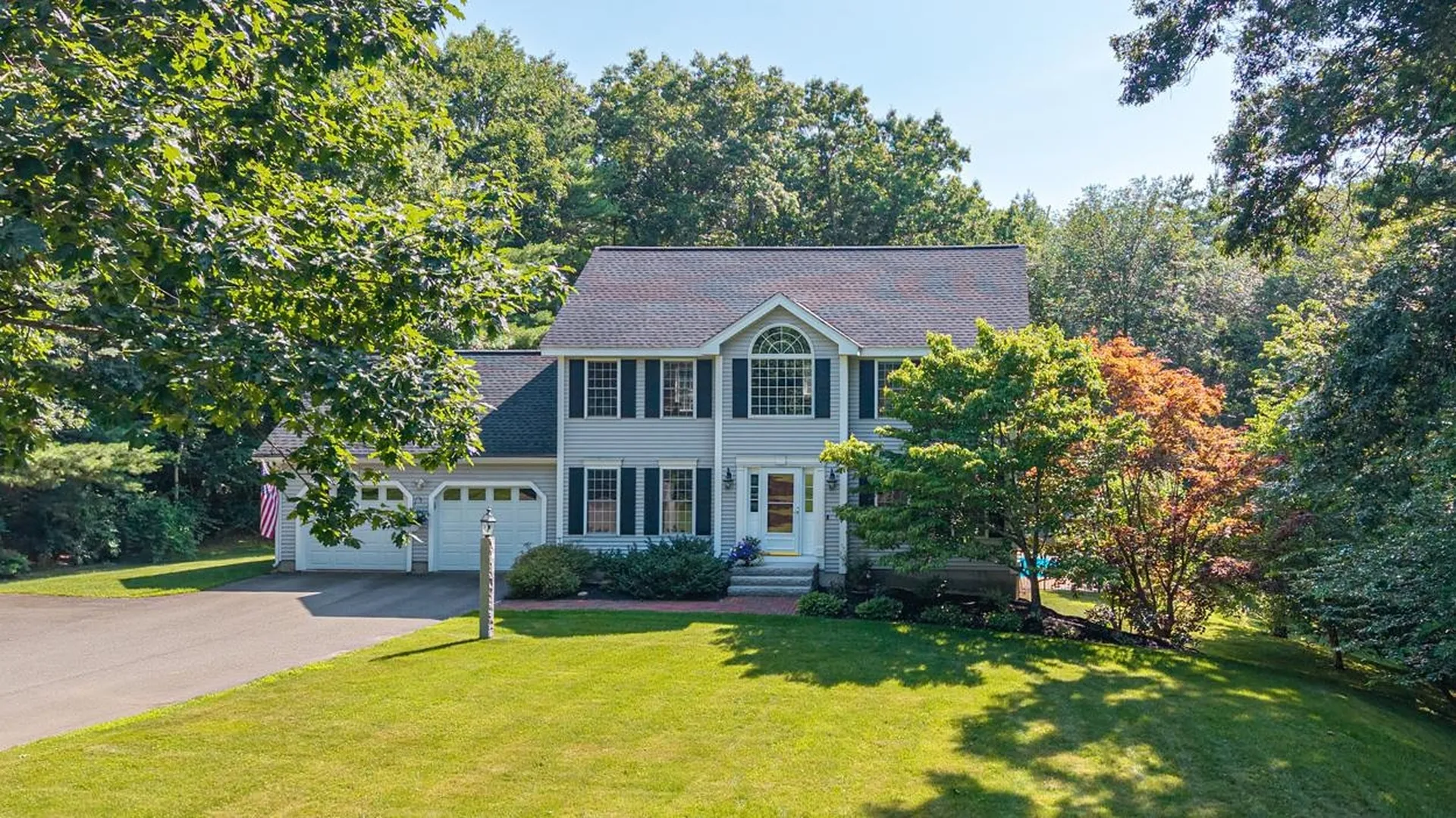 27 Aldrich Street Litchfield NH 03052