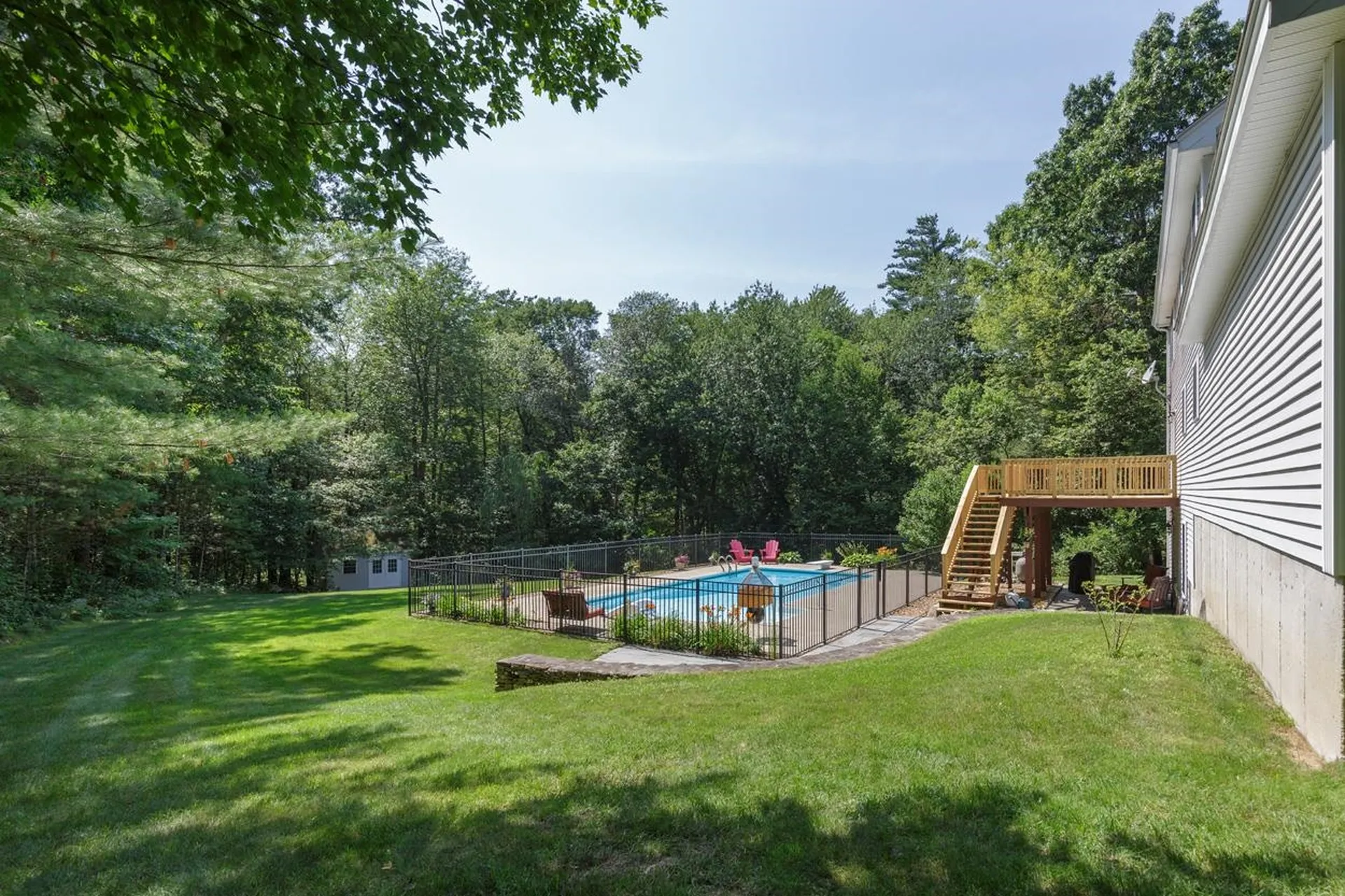 27 Aldrich Street Litchfield NH 03052