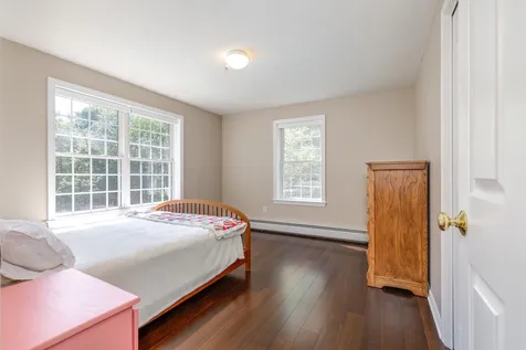 27 Aldrich Street Litchfield NH 03052