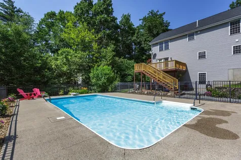 27 Aldrich Street Litchfield NH 03052