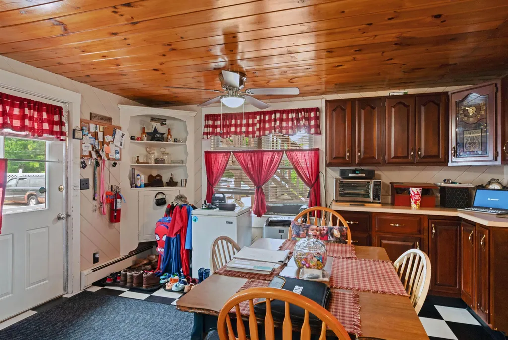 37 Tappan Street Farmington NH 03835