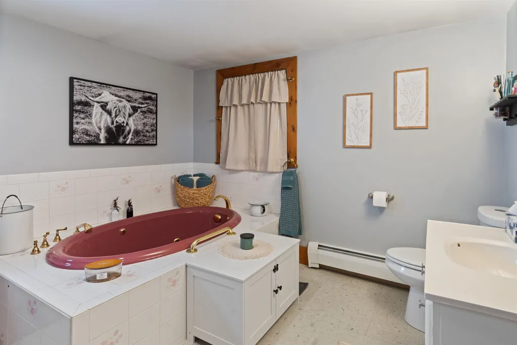 37 Tappan Street Farmington NH 03835