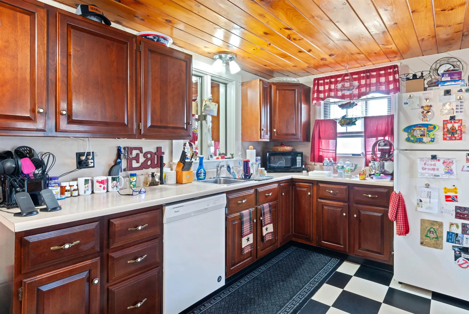 37 Tappan Street Farmington NH 03835