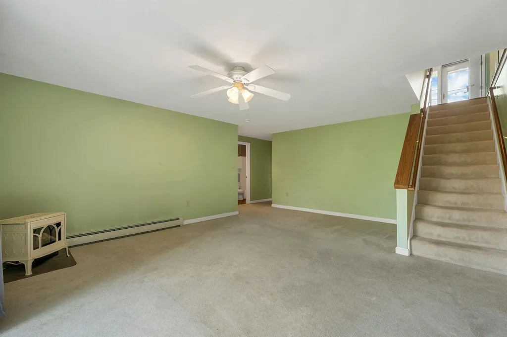 7 Troon Terrace Holderness NH 03245