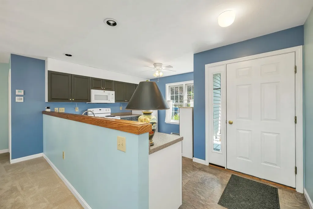 7 Troon Terrace Holderness NH 03245