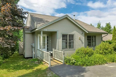 7 Troon Terrace Holderness NH 03245