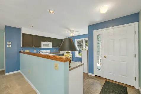 7 Troon Terrace Holderness NH 03245