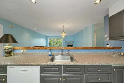 7 Troon Terrace Holderness NH 03245