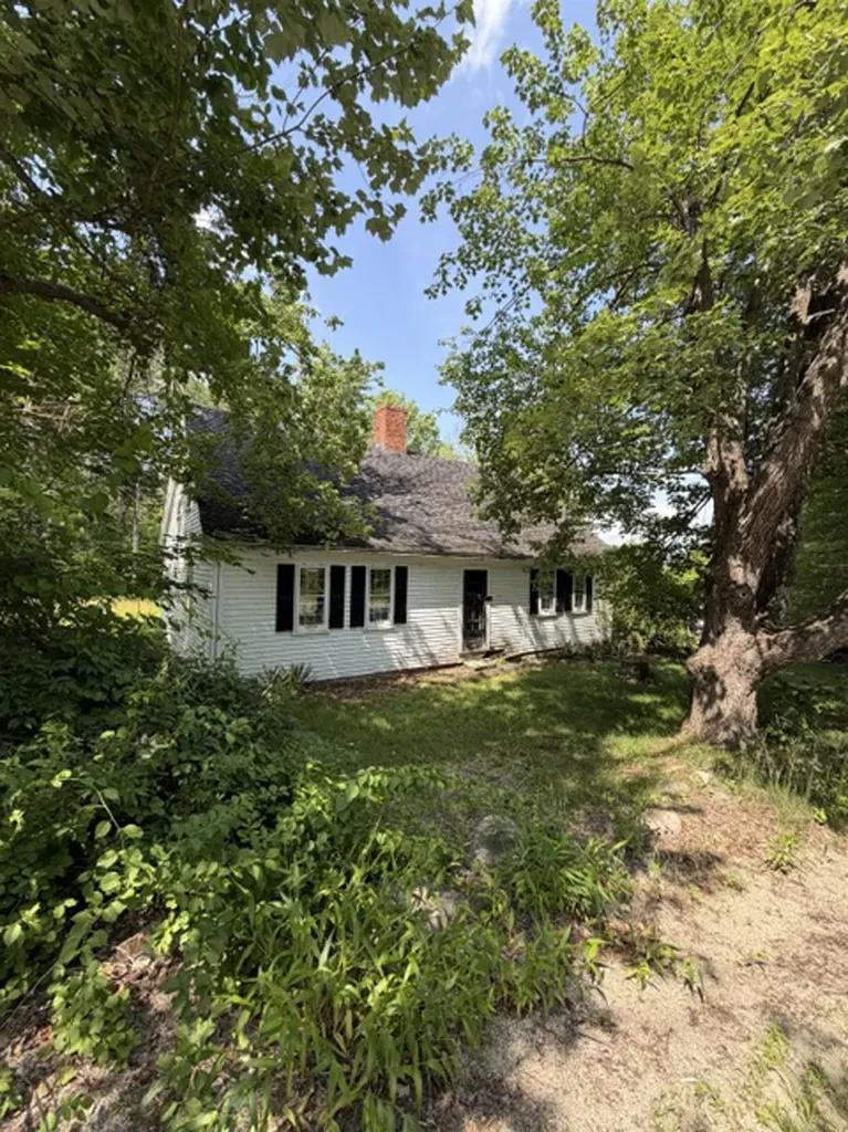 280 Chickville Road Ossipee NH 03864