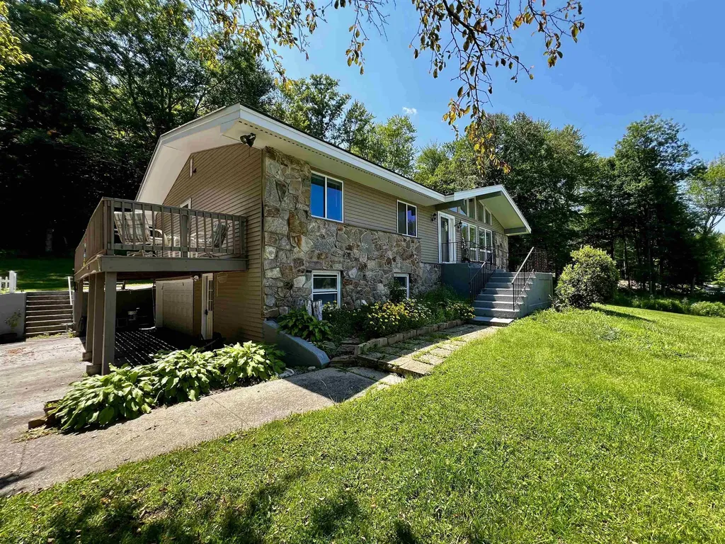 1214 Campbell Road Rutland Town VT 05701