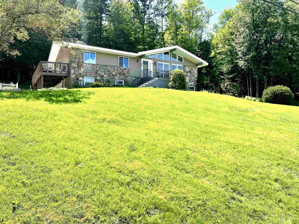 1214 Campbell Road Rutland Town VT 05701