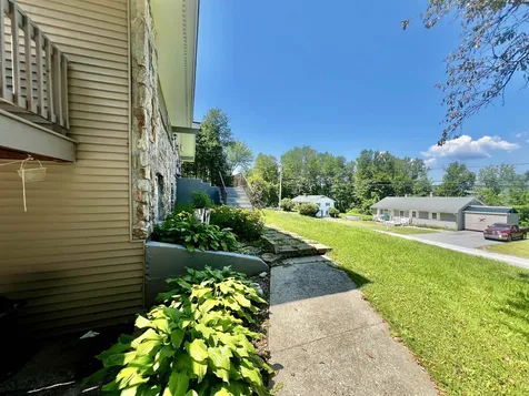 1214 Campbell Road Rutland Town VT 05701