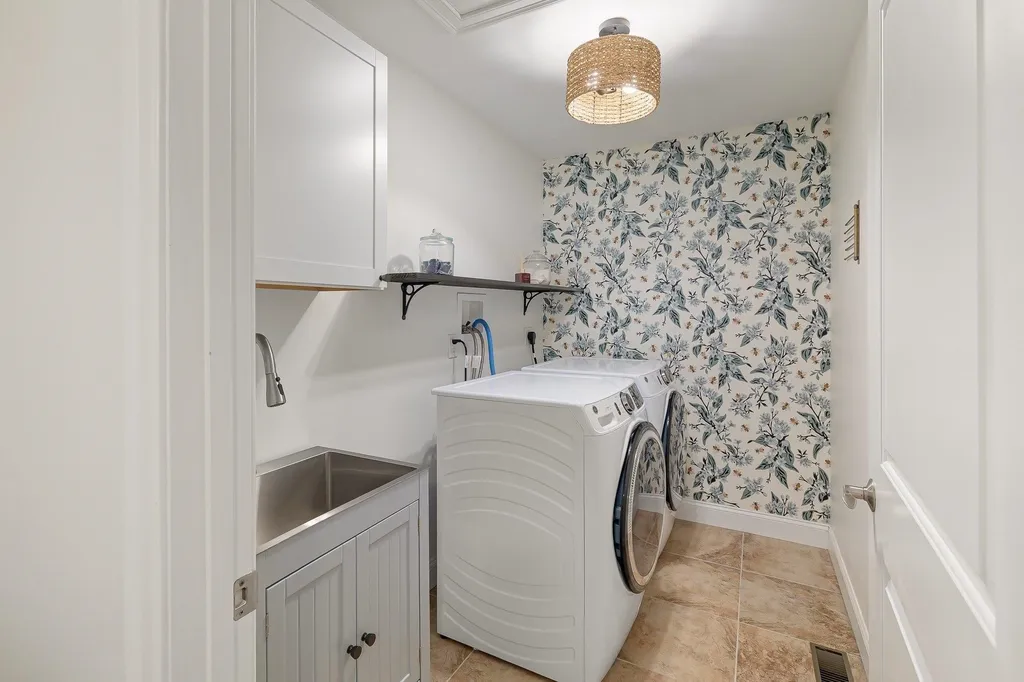 89 Blackberry Lane South Burlington VT 05403