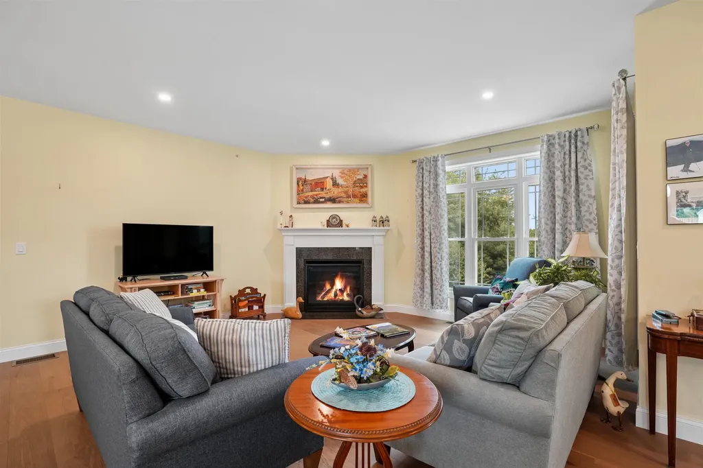 431 Grady Lane Pembroke NH 03275
