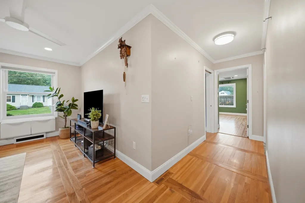 16 Terry Street Nashua NH 03064