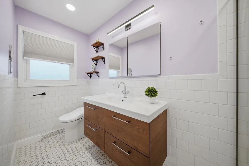 16 Terry Street Nashua NH 03064