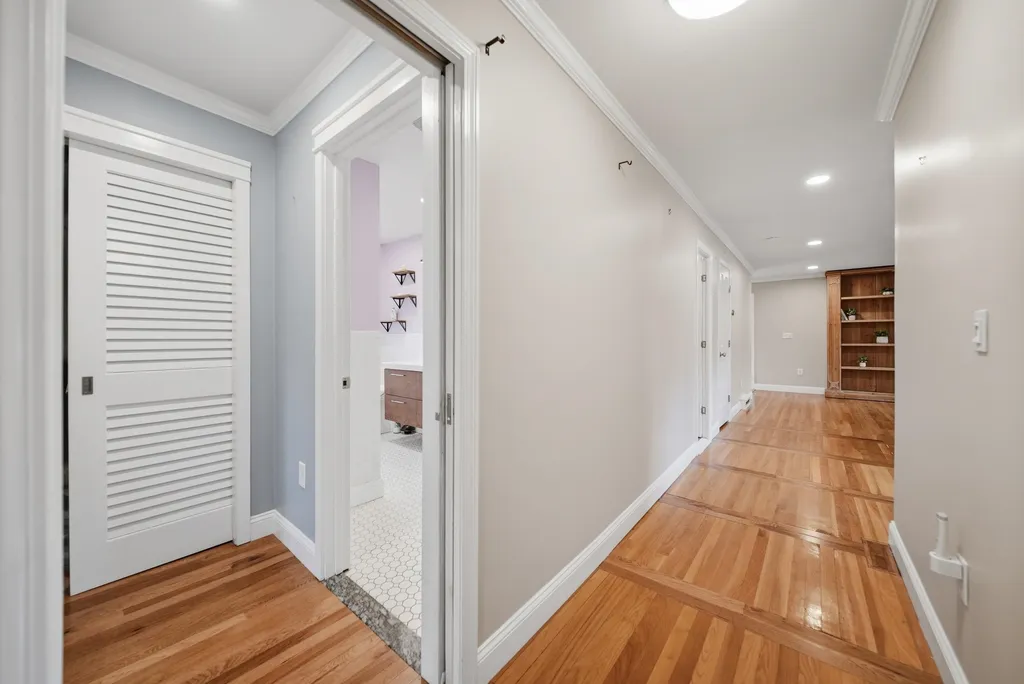 16 Terry Street Nashua NH 03064