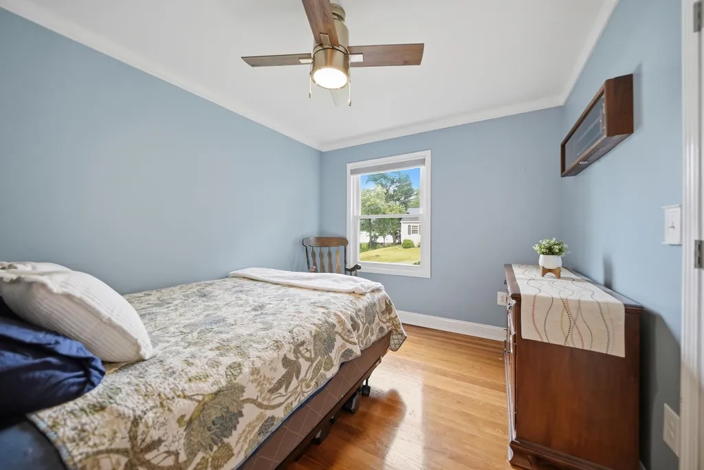 16 Terry Street Nashua NH 03064