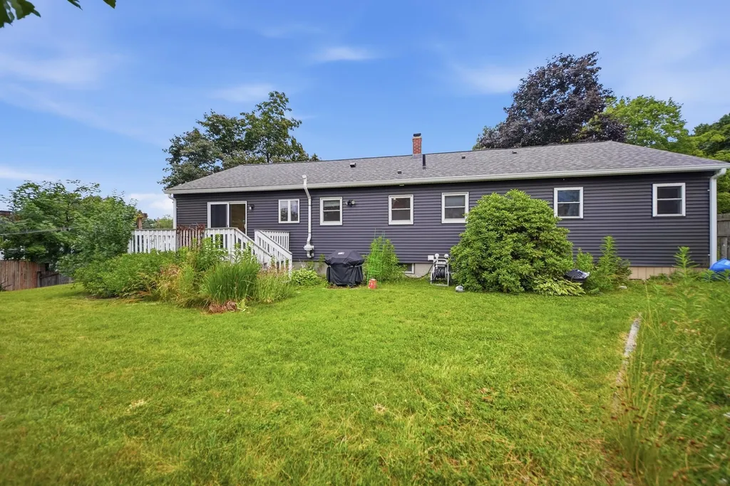 16 Terry Street Nashua NH 03064