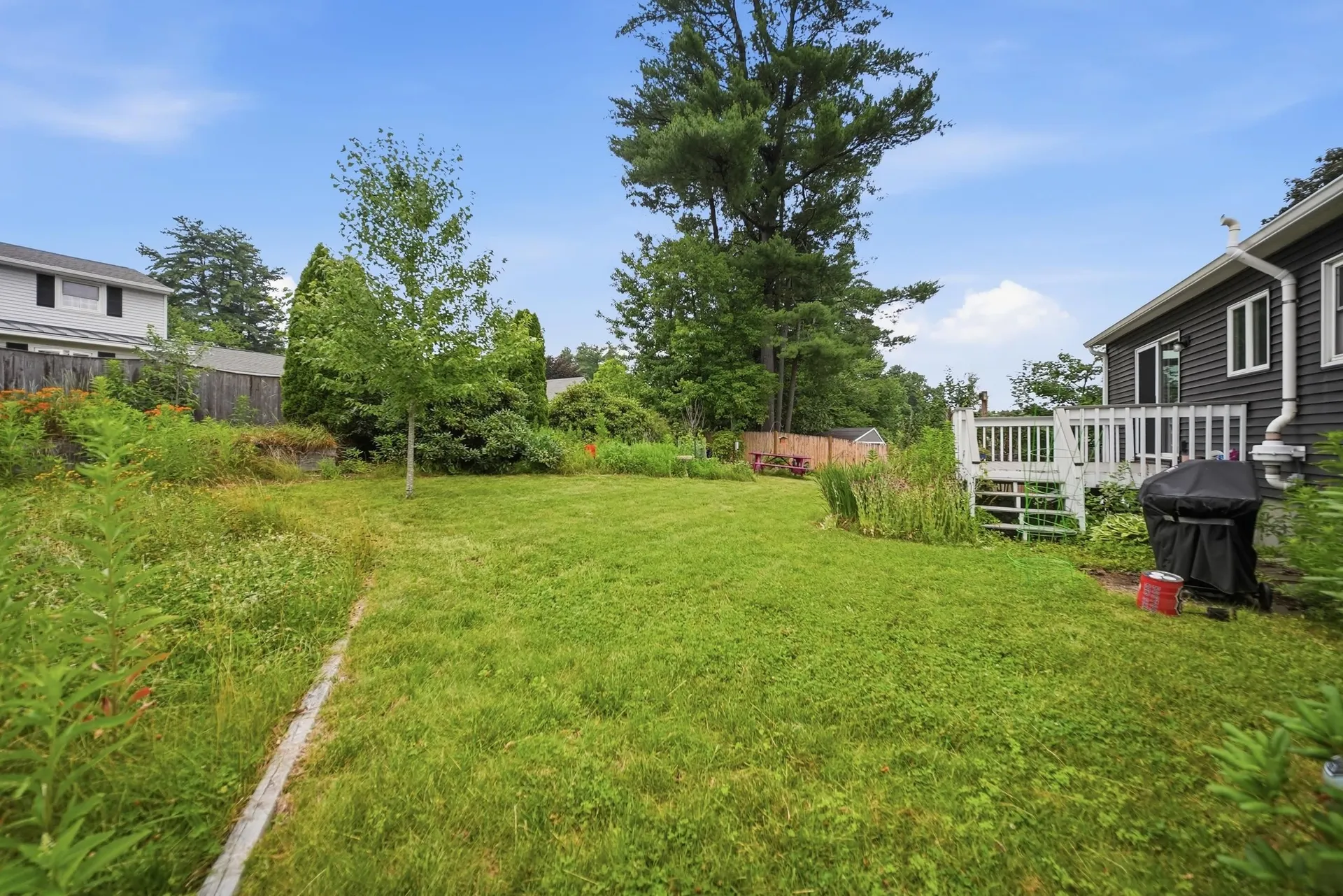 16 Terry Street Nashua NH 03064