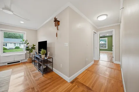 16 Terry Street Nashua NH 03064
