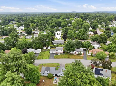 16 Terry Street Nashua NH 03064