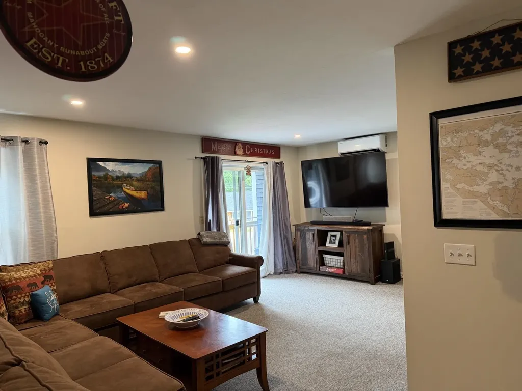 329 Old Lake Shore Road Gilford NH 03249