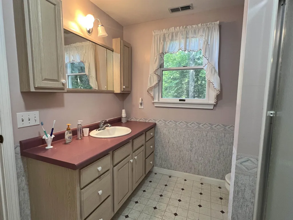 6 Lake Shore Terrace Hillsborough NH 03244