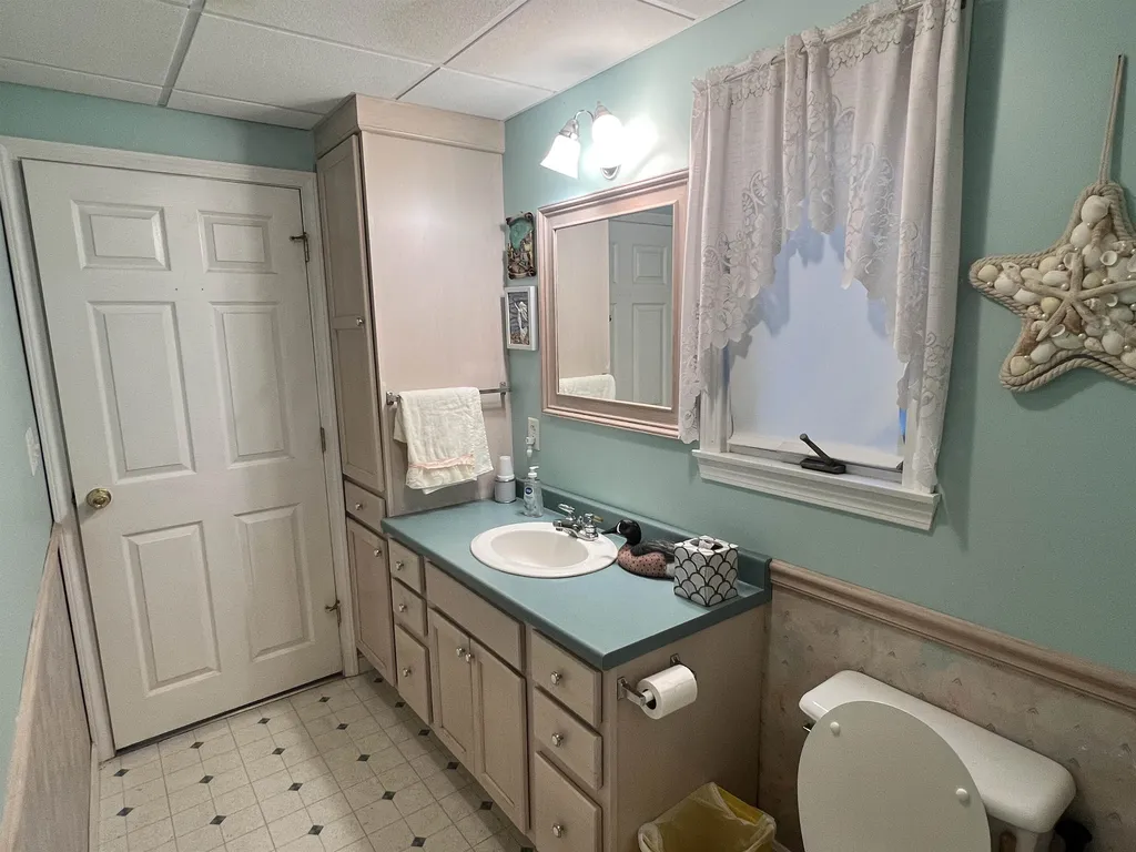 6 Lake Shore Terrace Hillsborough NH 03244