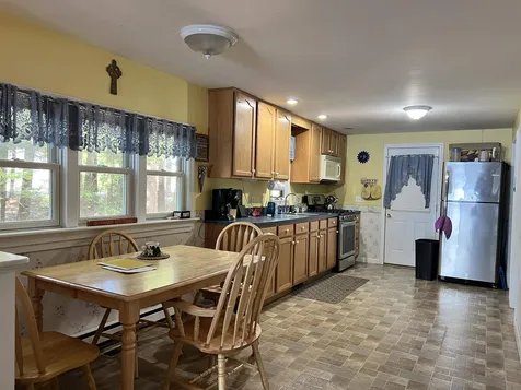 6 Lake Shore Terrace Hillsborough NH 03244