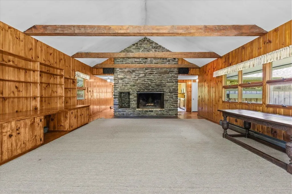 765 Upper Hollow Road Stowe VT 05672