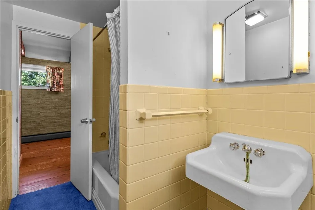 765 Upper Hollow Road Stowe VT 05672