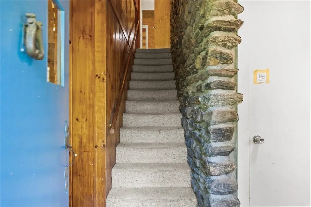 765 Upper Hollow Road Stowe VT 05672