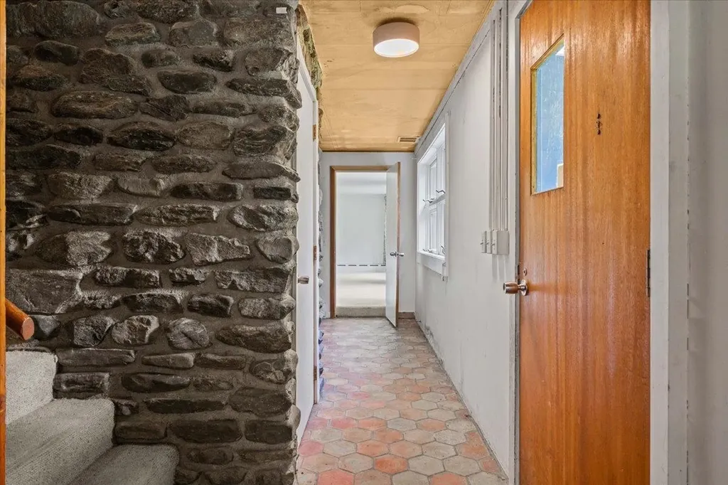 765 Upper Hollow Road Stowe VT 05672