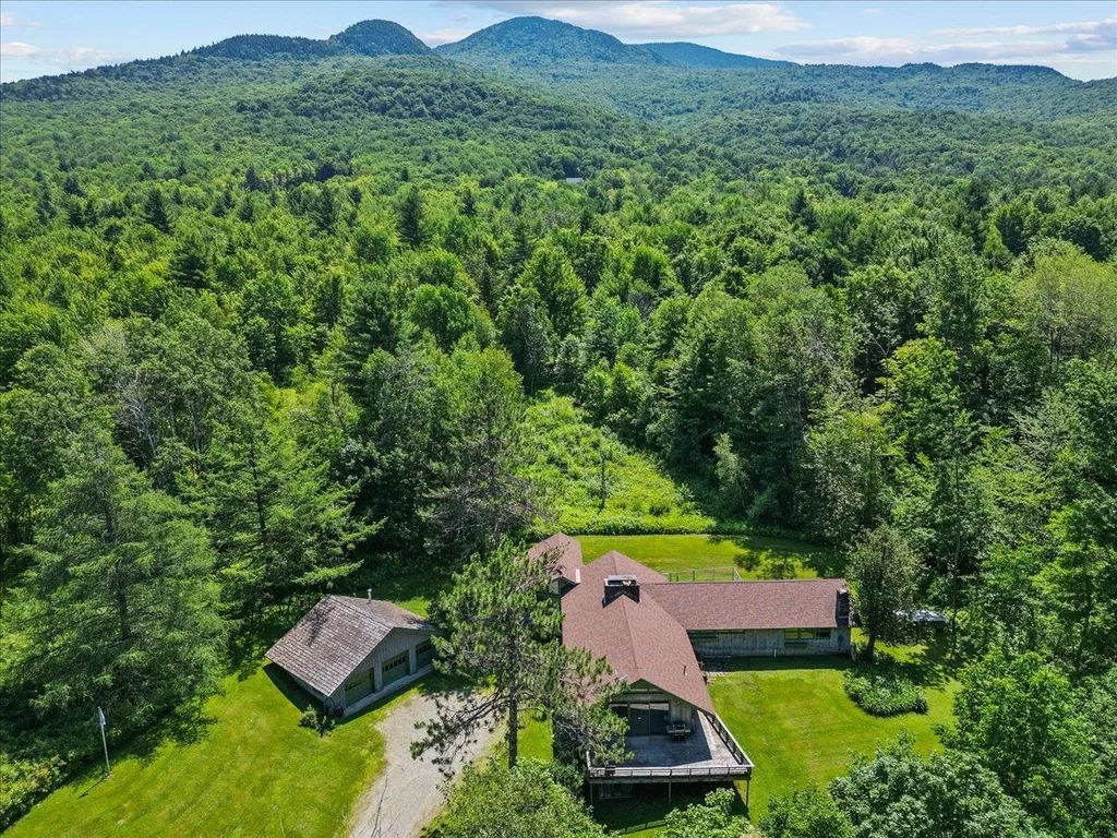 765 Upper Hollow Road Stowe VT 05672