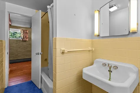 765 Upper Hollow Road Stowe VT 05672