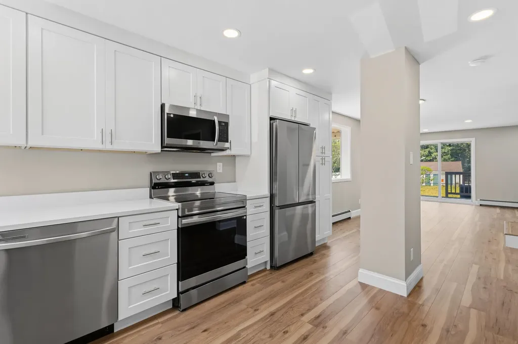 9 Kimberly Drive Merrimack NH 03054
