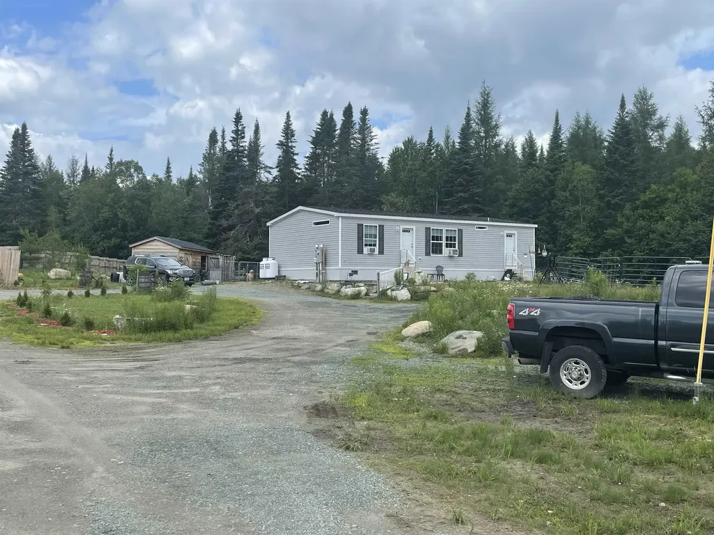 307 Jefferson Road Whitefield NH 03598