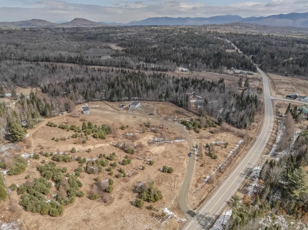 307 Jefferson Road Whitefield NH 03598