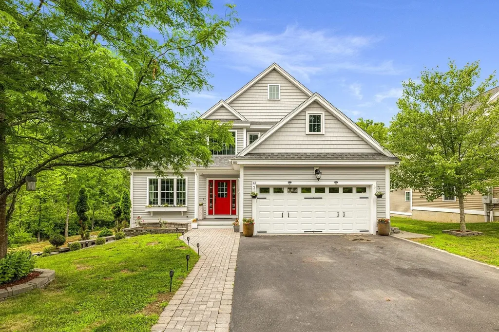 42 Stocklan Circle Dover NH 03820