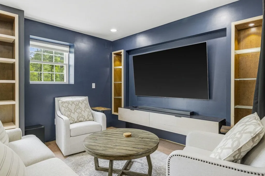 42 Stocklan Circle Dover NH 03820